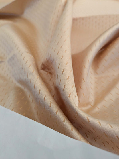 102 EV50 25" x 26" Square Tassinari and Chatel Alexandra Seme Le Creme Gold Small Scale Texture MSRP USD 300+/y