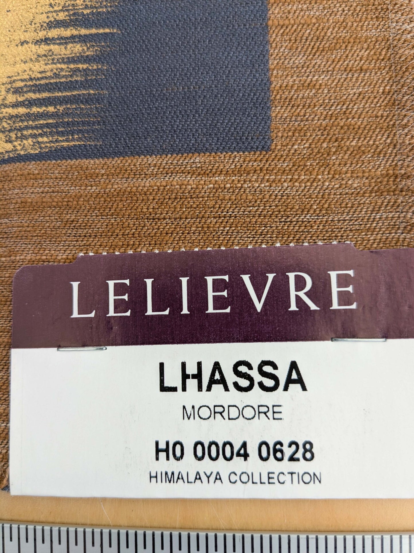 114 EV50 25" x 27" Square Scalamandre Lelievre Lhassa Mordore Brown Abstract