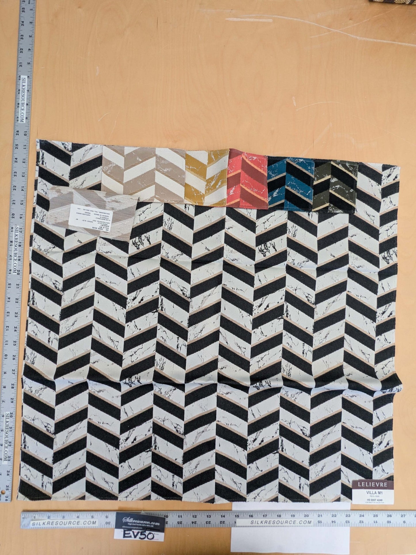 120 EV50 25" x 26" Square  Scalamandre Lelievre Paris Villa M1 Reglisse Black White Chevron Geometric MSRP USD566/y
