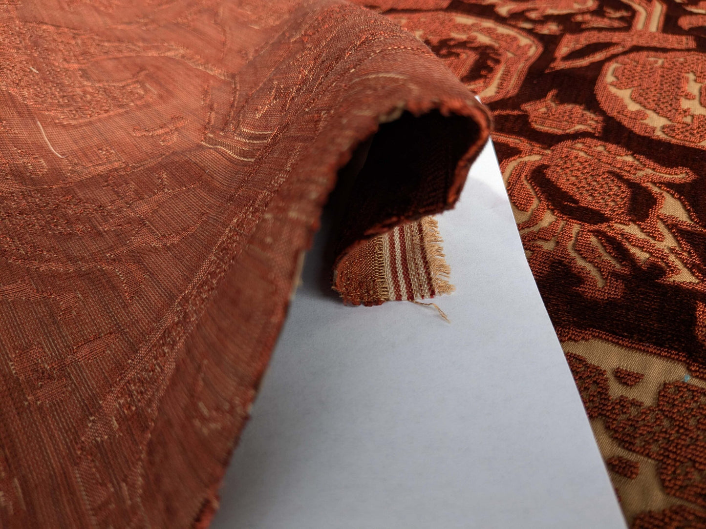 Magnifique Jardin Garden Scroll Cut Silk Velvet Ruby Red MSRP USD 1000+