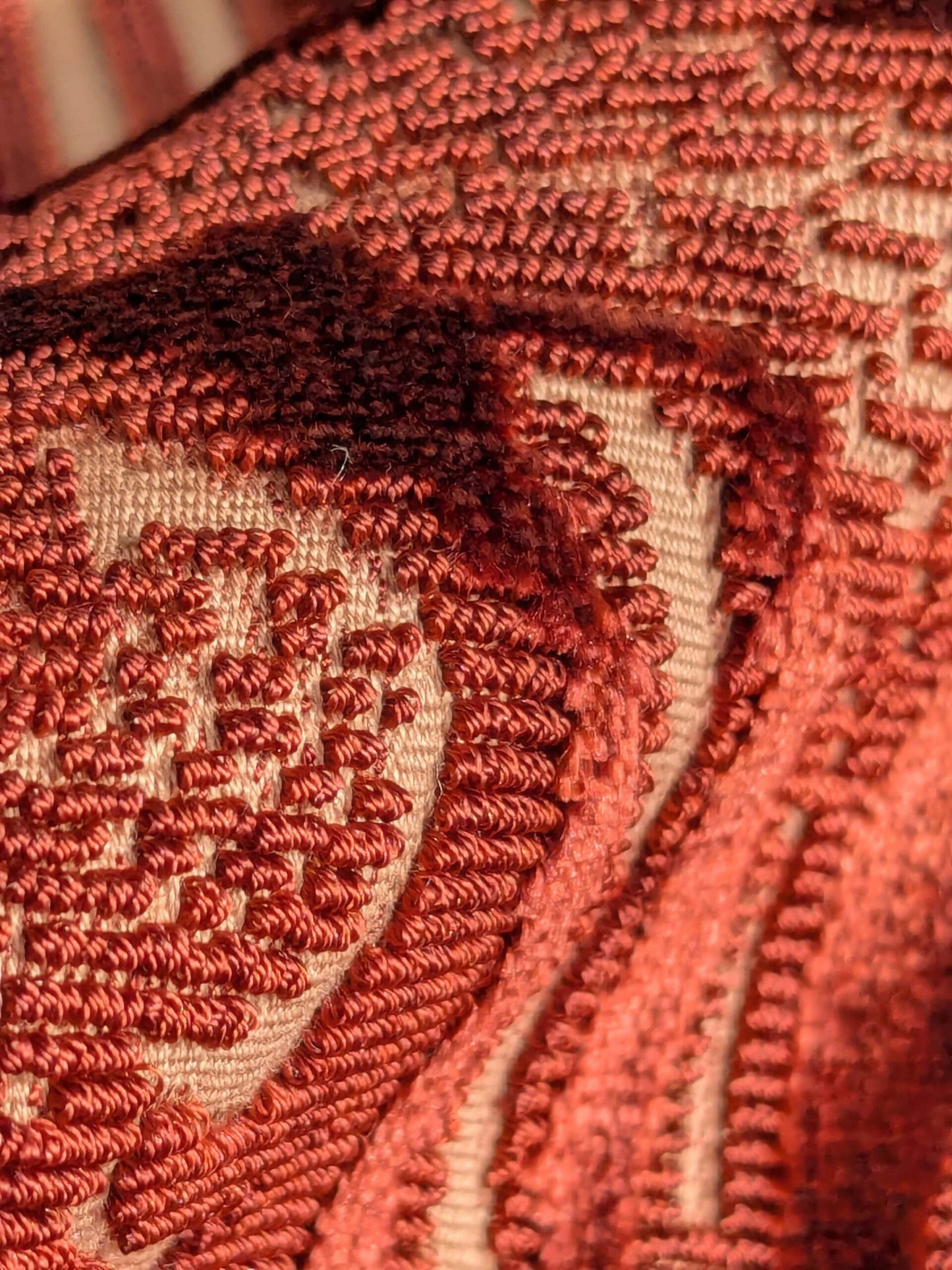 Magnifique Jardin Garden Scroll Cut Silk Velvet Ruby Red MSRP USD 1000+