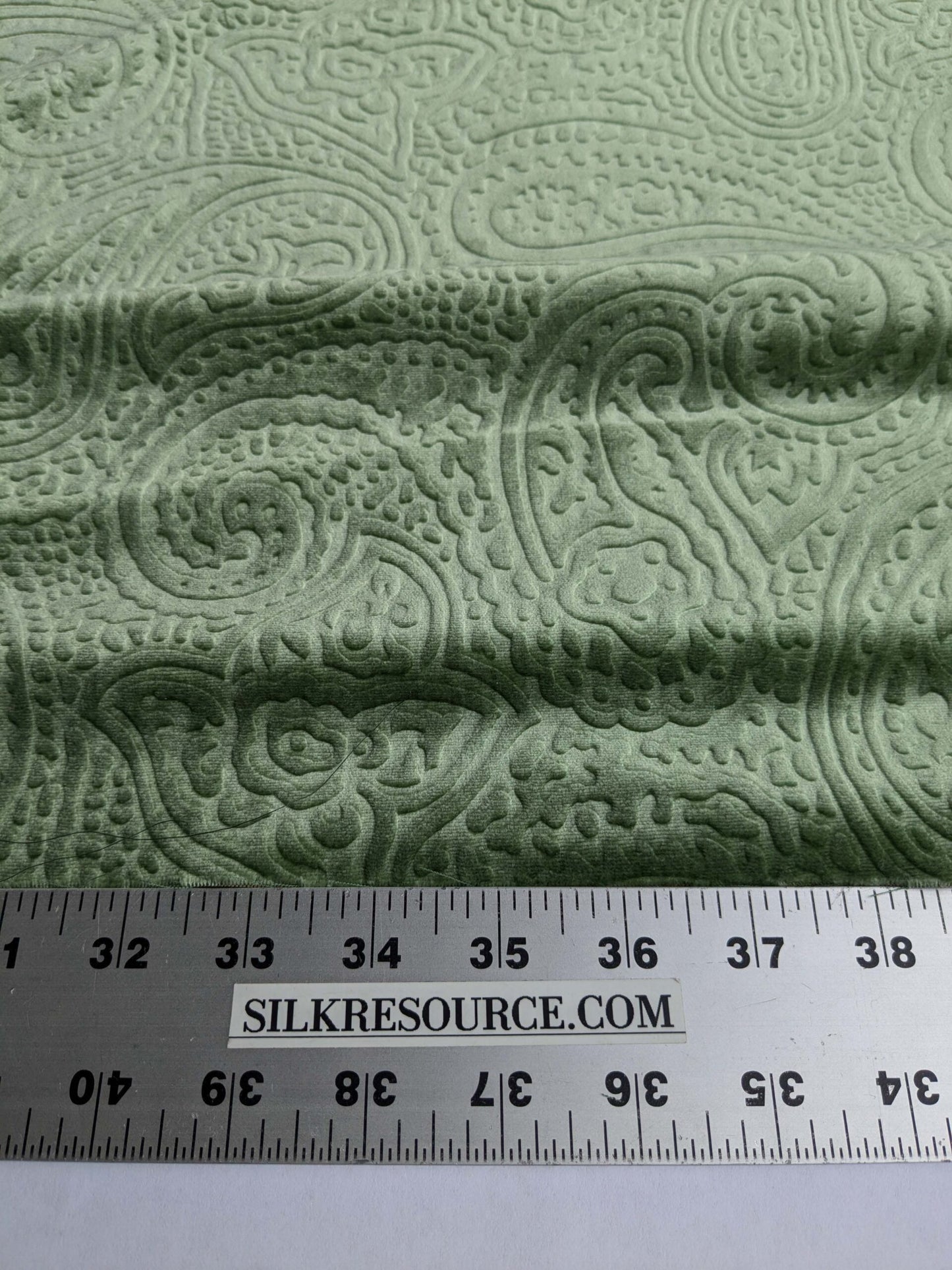 Istanbul Paisley 100% Silk Cut Velvet Gentle Spring Green MSRP USD 1000+/yard