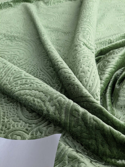 Istanbul Paisley 100% Silk Cut Velvet Gentle Spring Green MSRP USD 1000+/yard
