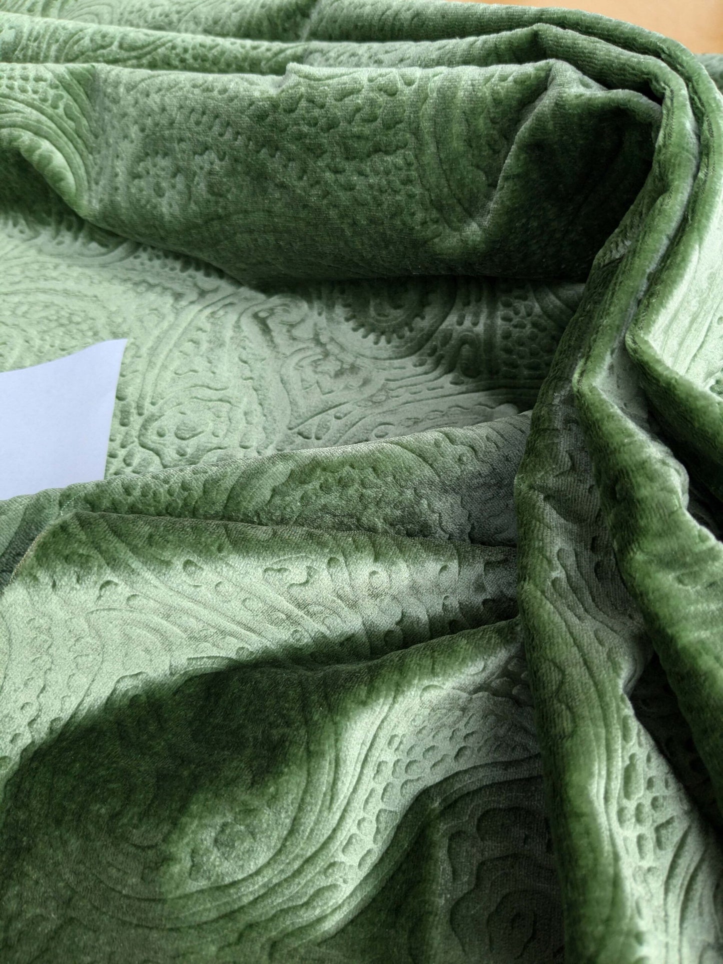 Istanbul Paisley 100% Silk Cut Velvet Gentle Spring Green MSRP USD 1000+/yard