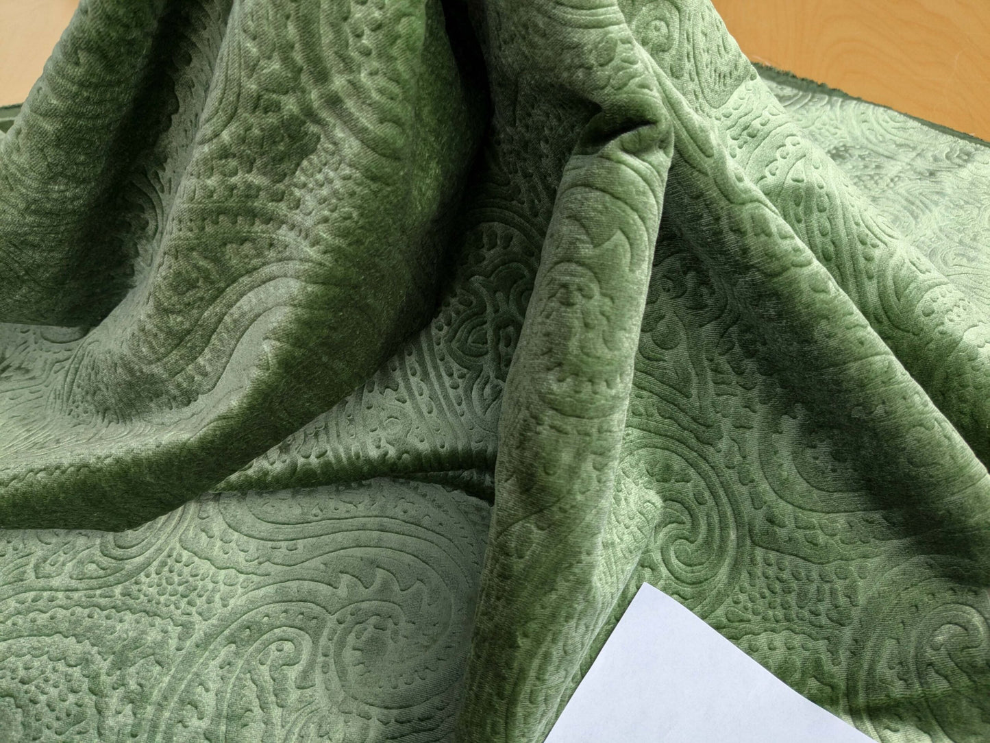 Istanbul Paisley 100% Silk Cut Velvet Gentle Spring Green MSRP USD 1000+/yard