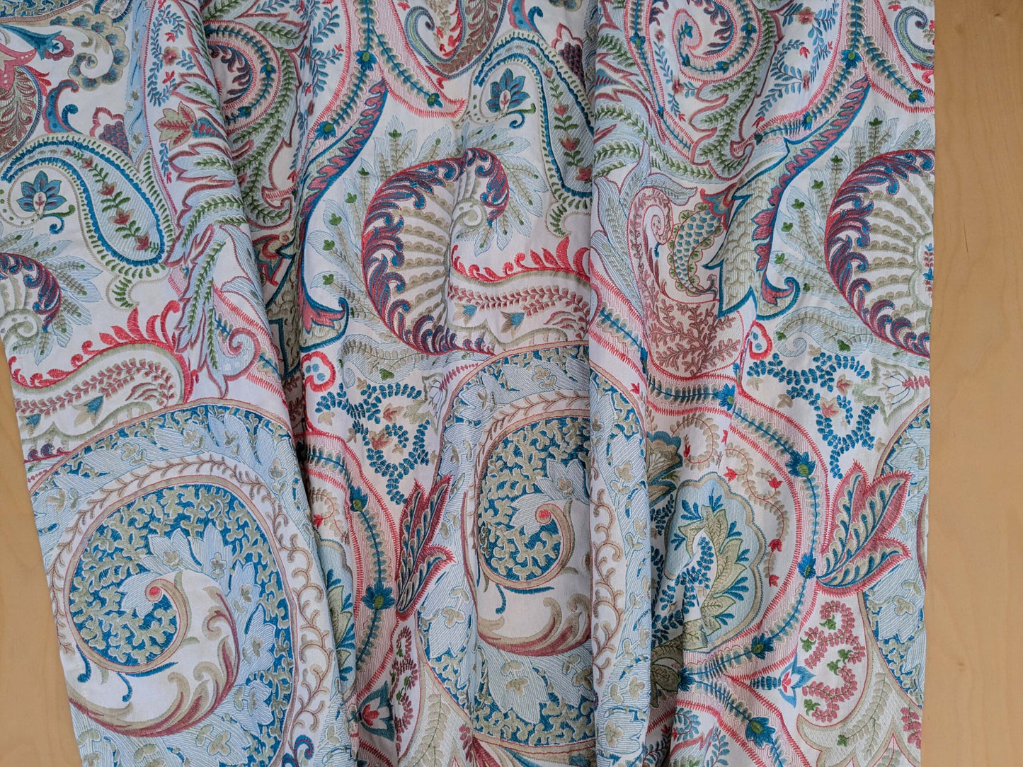 5 EV51 2.4y x 51"W Length Scalamandre Malabar Paisley Embroidery Blue Pink White Rich Spring Colors MSRP USD 620/y