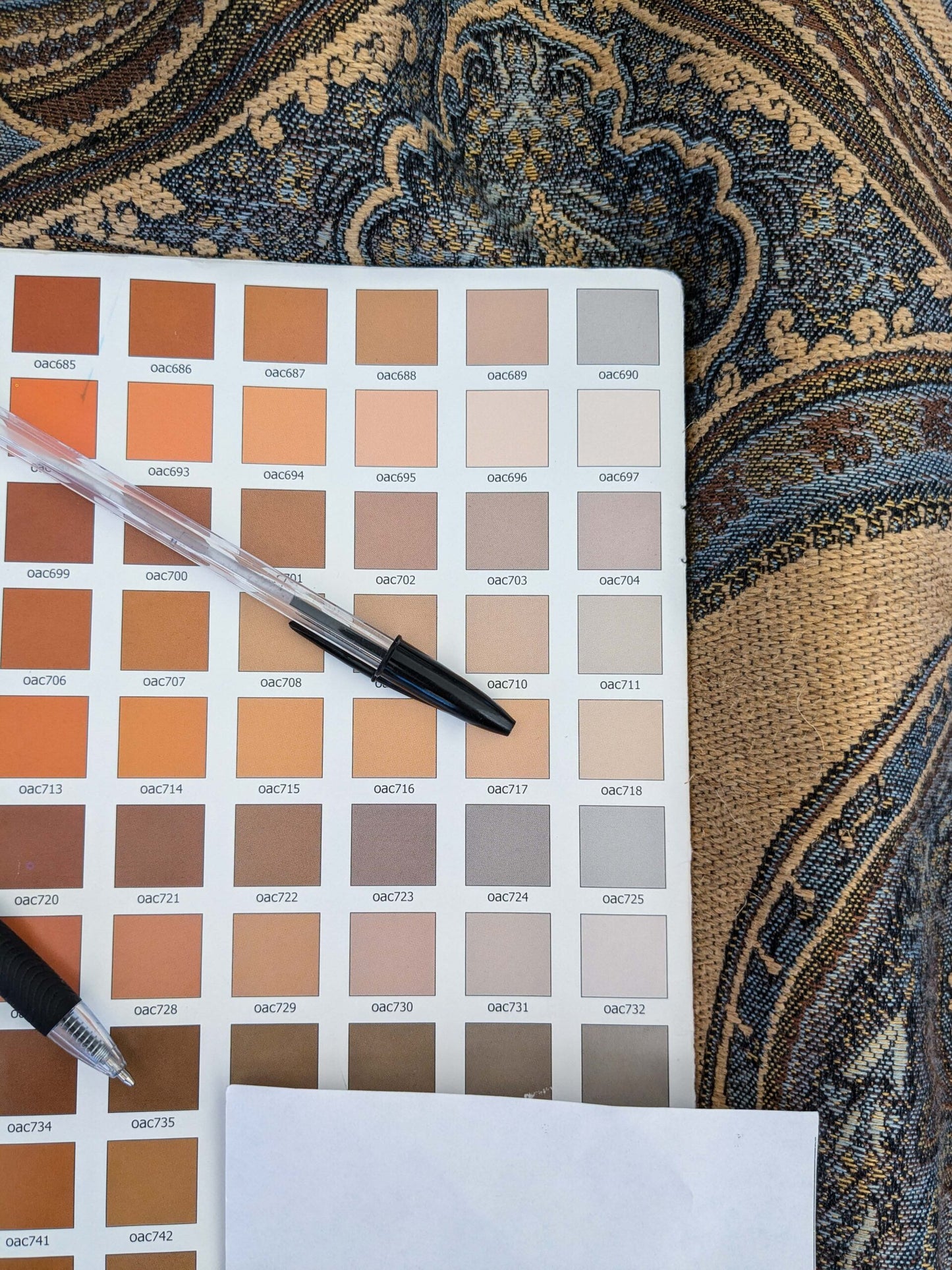 11 EV51 2.4y x 60"w Length Scalamandre Old World Weavers Balraj Blue Brown Paisley Novelty Linen MSRP USD 384/y