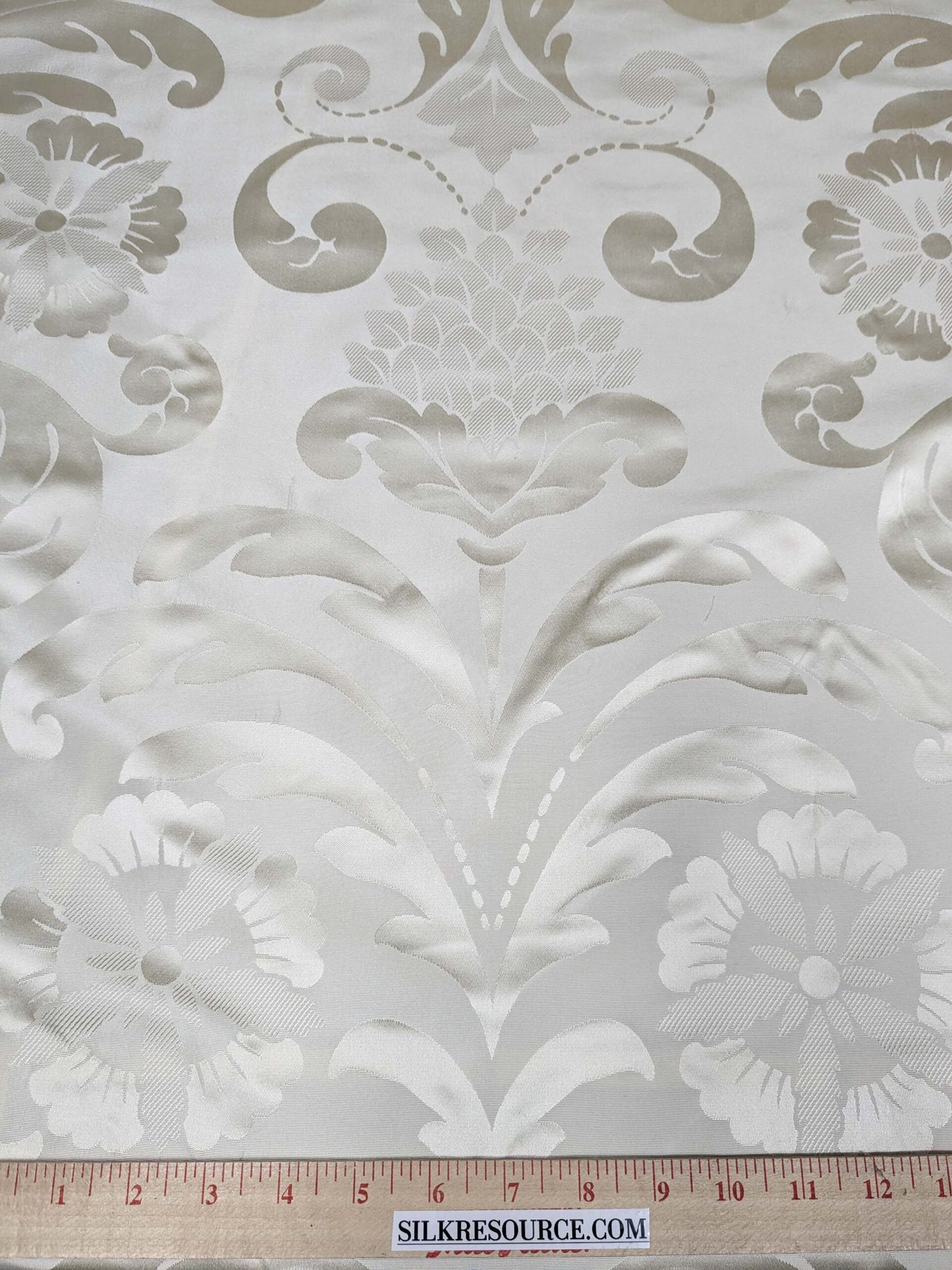 Beacon Hill 100% Silk Damask Lady's Slipper Orchid Antique White Neoclassical MSRP USD 242/Y