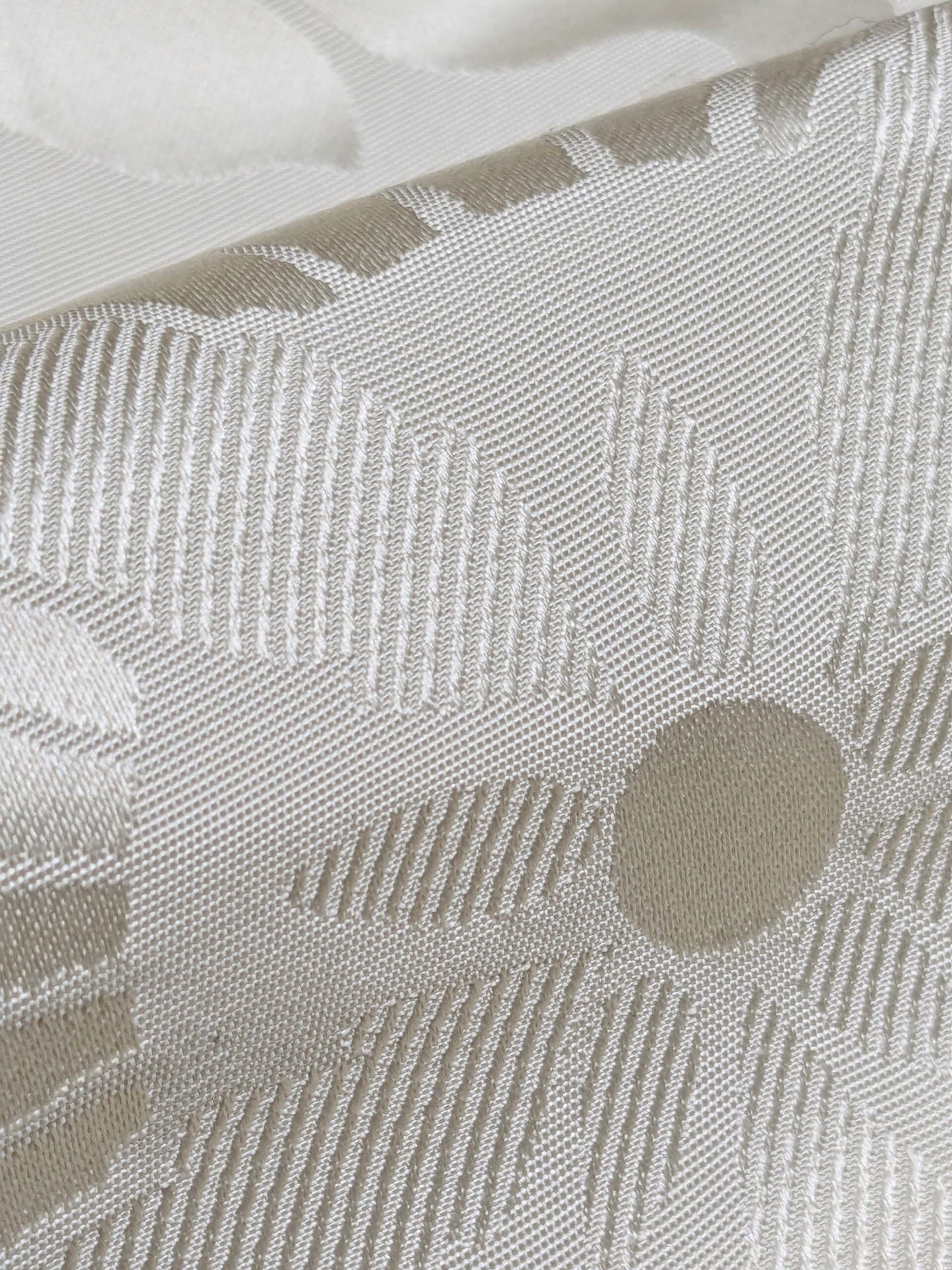 Beacon Hill 100% Silk Damask Lady's Slipper Orchid Antique White Neoclassical MSRP USD 242/Y