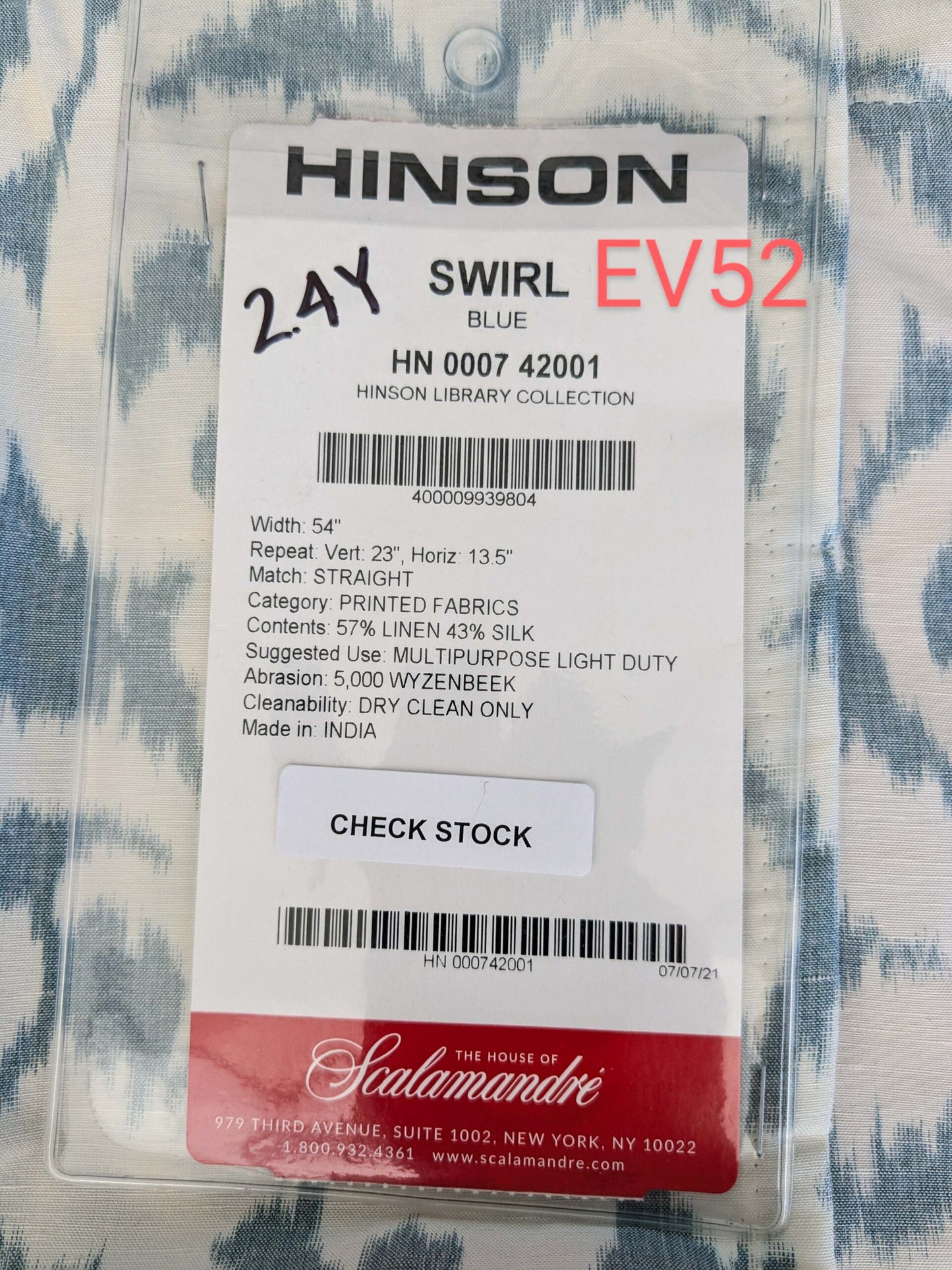 6 EV52 2.4y x 54"wide Scalamandre Hinson Swirl Blue White Silk Linen Damask Ikat Scroll MSRP USD 372/Y