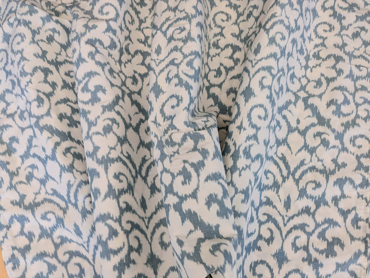 6 EV52 2.4y x 54"wide Scalamandre Hinson Swirl Blue White Silk Linen Damask Ikat Scroll MSRP USD 372/Y