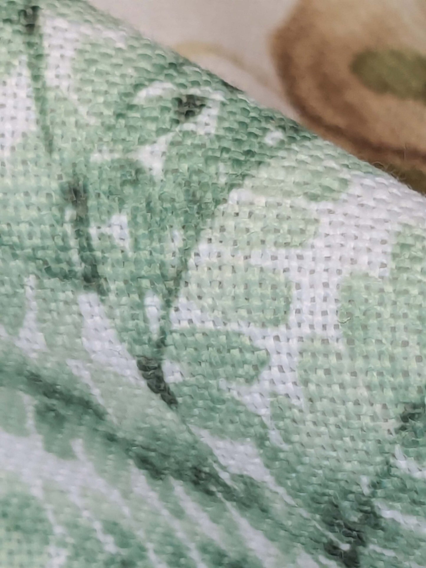 10 EV52 2.4y x 57"wide Scalamandre Old World Weavers Wethersfield Fern Spring White Polyester Floral Print