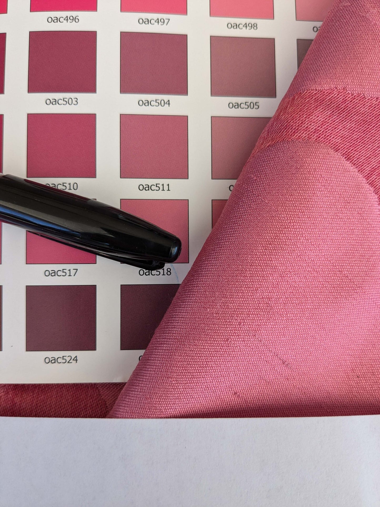 1 EV53 26"x 27" Square Scalamandre Old World Weavers Villa Regina Damask Petal Pink 100% Silk Renaissance MSRP USD500+