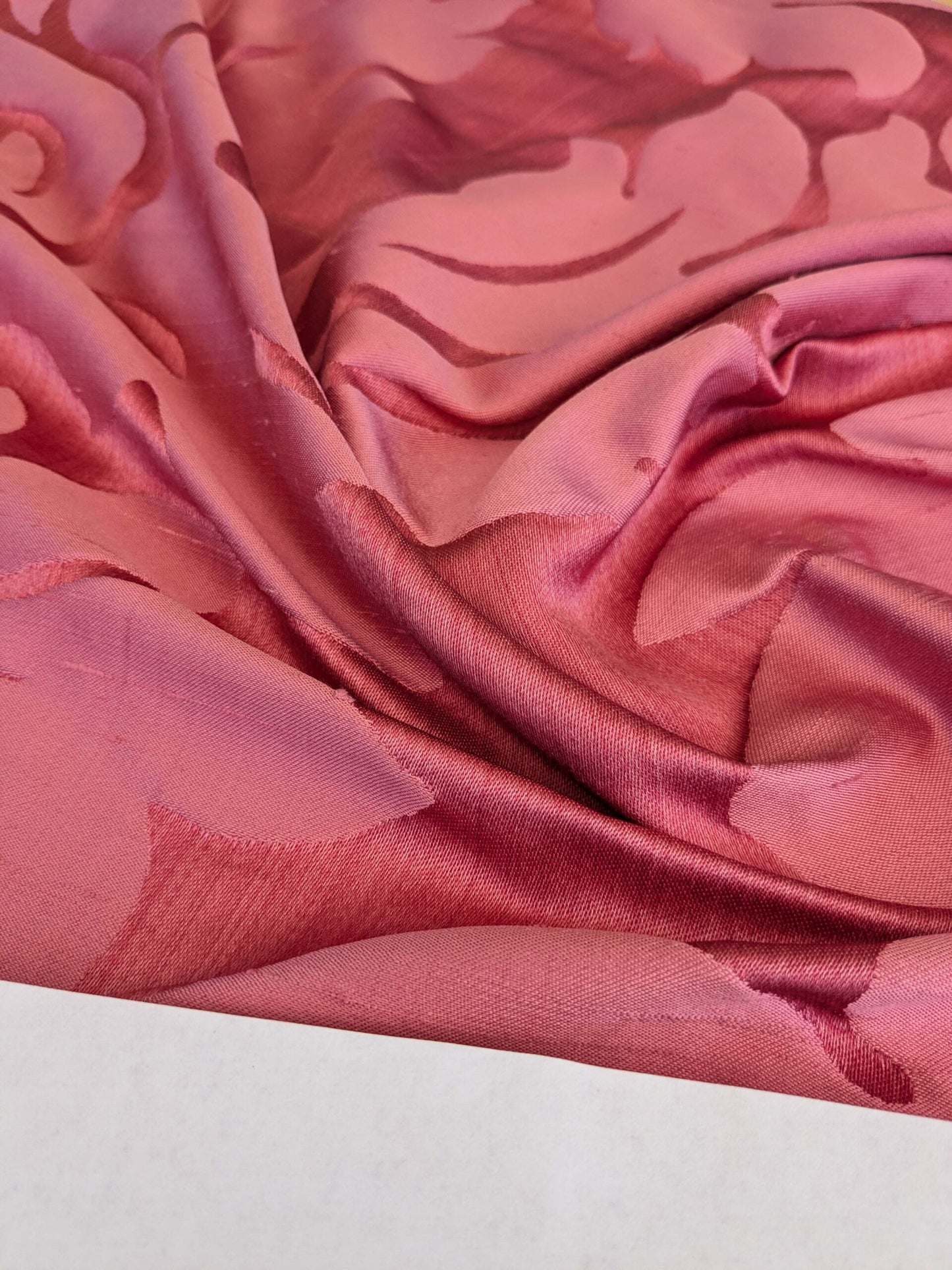 1 EV53 26"x 27" Square Scalamandre Old World Weavers Villa Regina Damask Petal Pink 100% Silk Renaissance MSRP USD500+