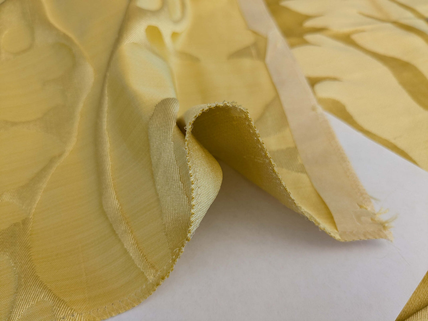 6 EV53 26"x 27" Square Scalamandre Old World Weavers Villa Regina Damask Lemon Yellow 100% Silk Renaissance MSRP USD500+