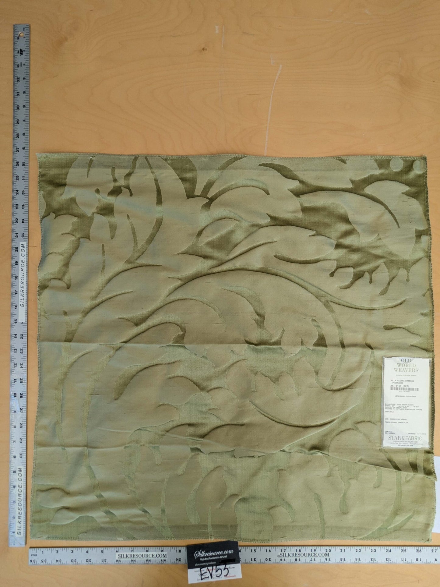 7 EV53 26"x 27" Square Scalamandre Old World Weavers Villa Regina Damask Pistachio Green 100% Silk Renaissance MSRP USD500+