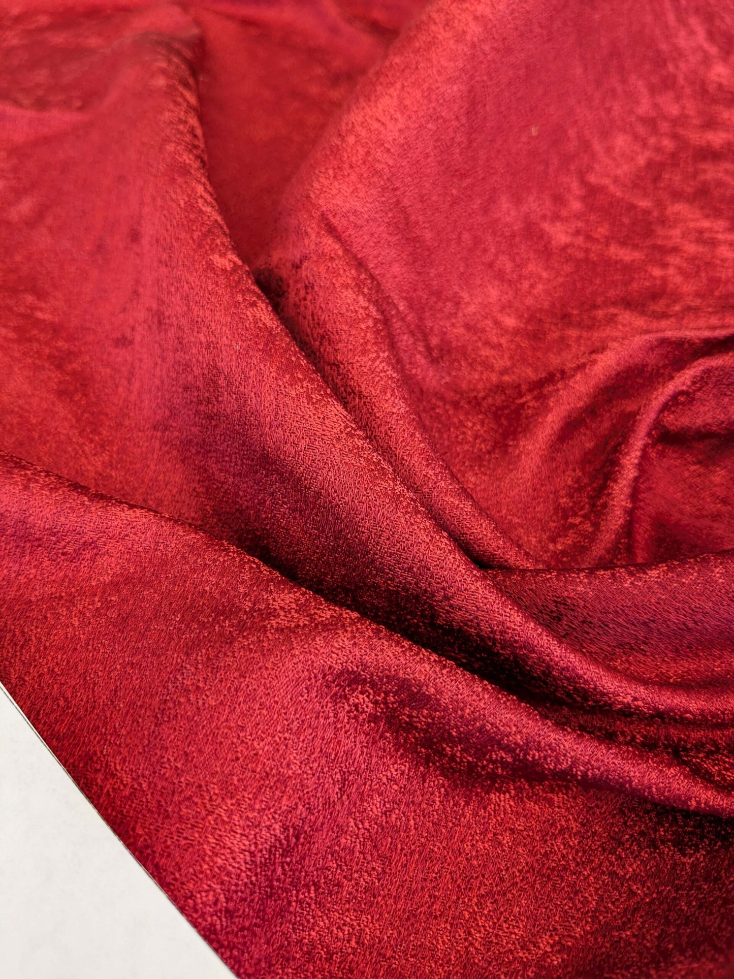 8 EV53 26"x 26" Square Scalamandre Old World Weavers Villa Regina Texture Scarlet Red Silk Viscose Solid  MSRP USD500+/y