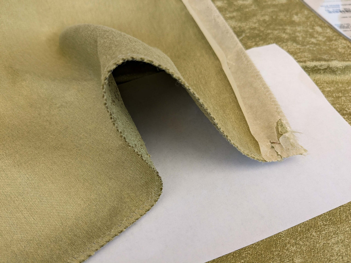 11 EV53 26"x 27" Square Scalamandre Old World Weavers Villa Regina Texture Pistachio Green Silk Viscose Solid  MSRP USD500+/y