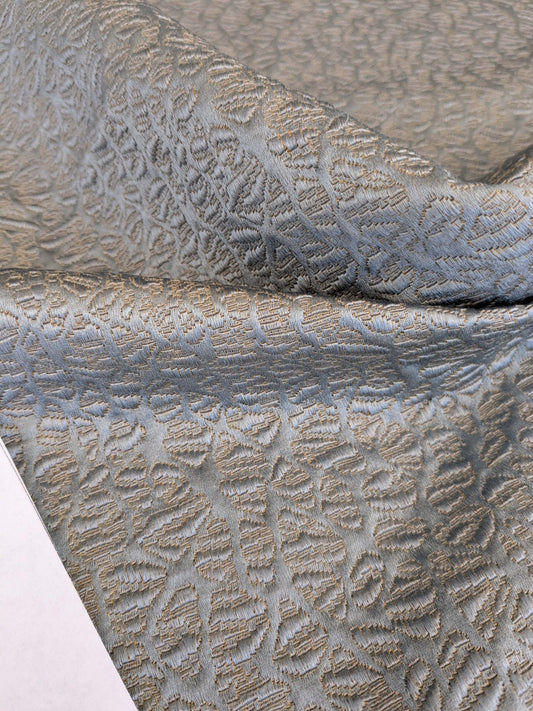 13 EV53 26"x 26" Square Scalamandre Old World Weavers Halley Sky Blue Gray Matelasse Small Scale Texture MSRP USD 1100+/y