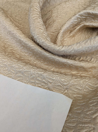 16 EV53 27"x 26" Square Scalamandre Old World Weavers Halley Tavertine Cream White Matelasse Small Scale Texture MSRP USD 1100+/y