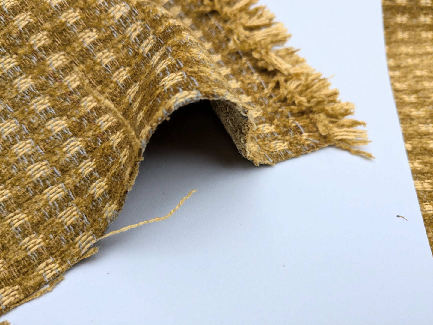 Lee Jofa Glenhurst Chenille "gilt" Gold Dotted Bty MSRP USD 276/Y