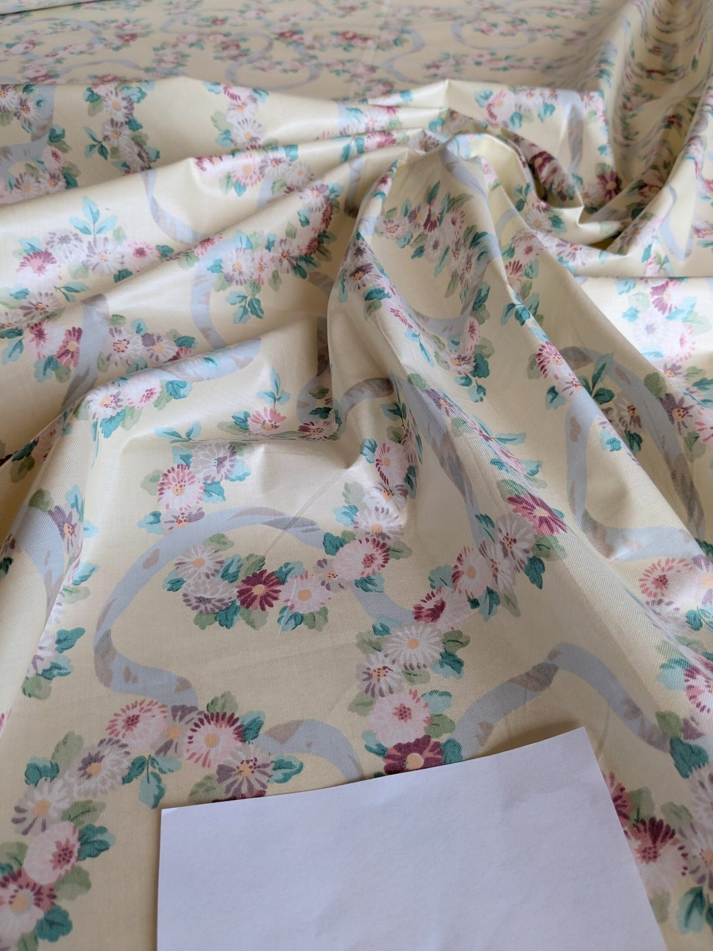 Scalamandre Old World Weavers Montpelier Chintz with Border Ecru Salmon Pink on Pale Butter Rose Garland and Ribbons Elizabeth British Chintz