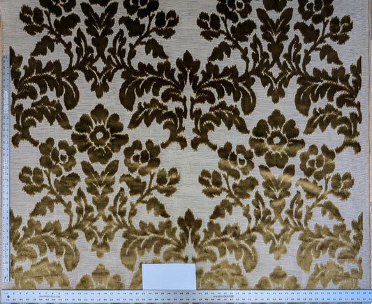 Scalamandre Varala Chartreuse Green Cut Velvet Silky Rose Garland Medallion Romantism Heavy Duty MSRP USD 280/y