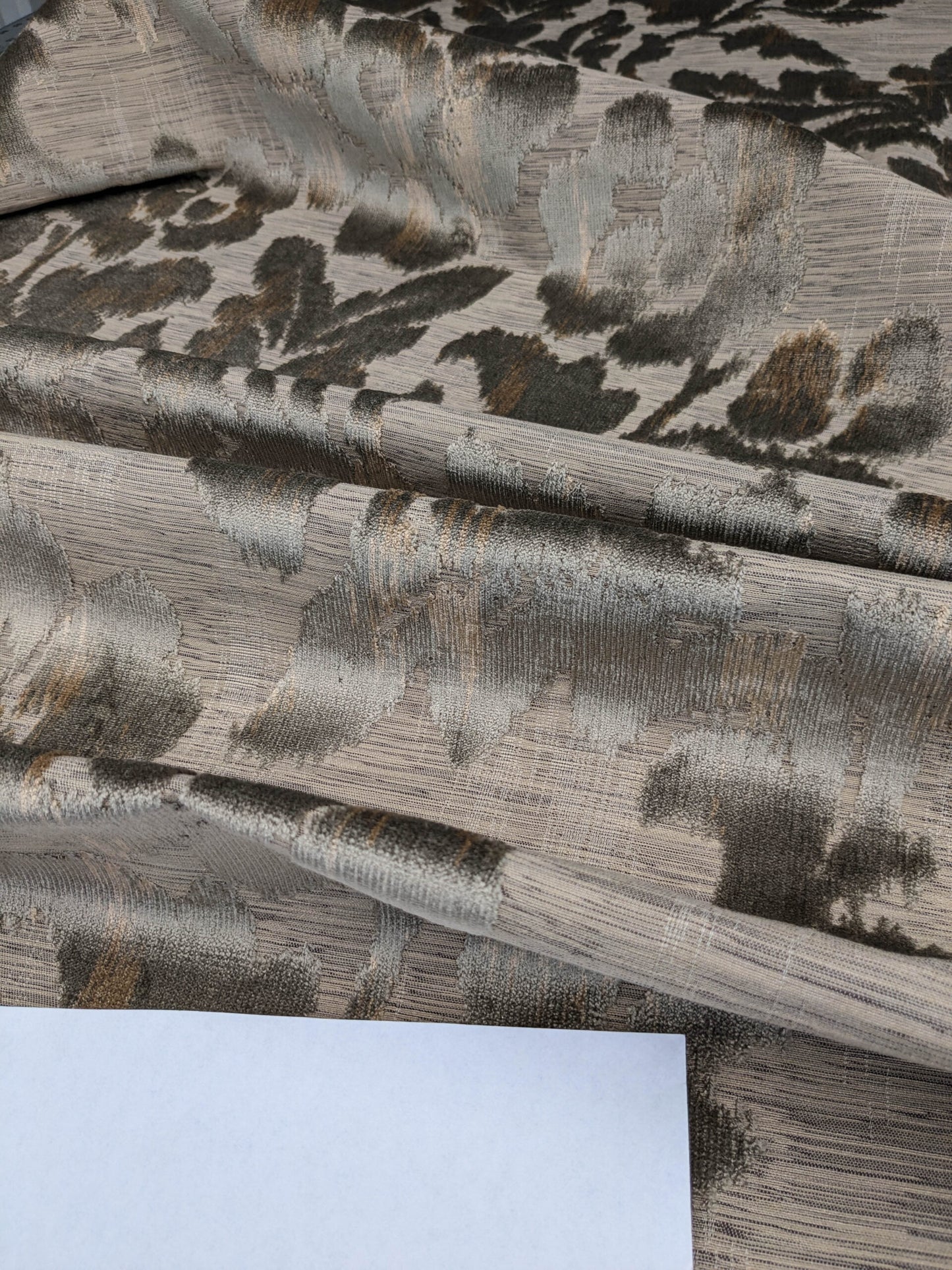 Scalamandre Varala Taupe Brown Gray Cut Velvet Silky Rose Garland Medallion Romantism Heavy Duty MSRP USD 280/y