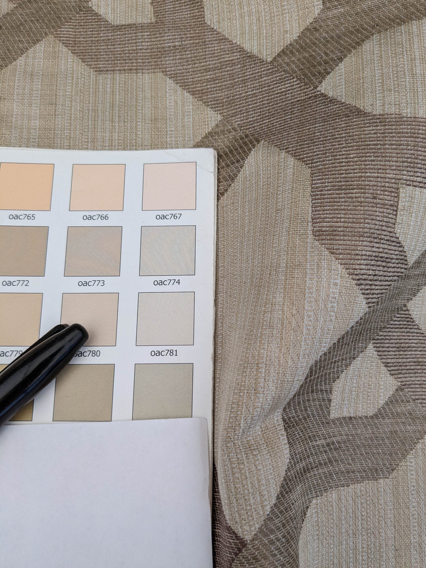 Scalamandre Alexander Rosewood Pink Beige Diamond Woven Cotton Linen Blend Knots Lattice from Belle Jardin  MSRP USD 428/y