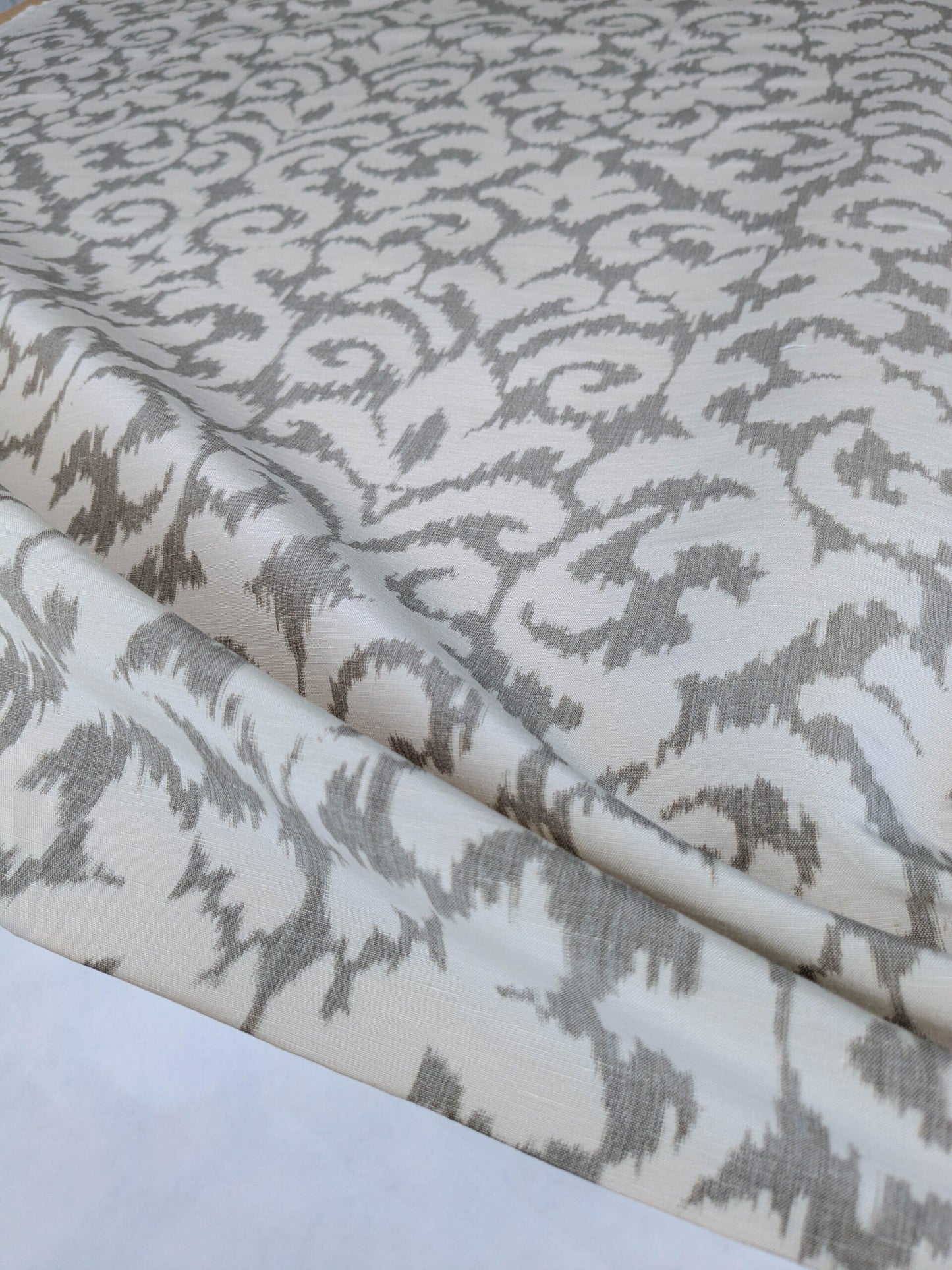 Scalamandre Swirl Grey Beige Scroll Damask Ikat Linen Silk MSRP USD 372/y
