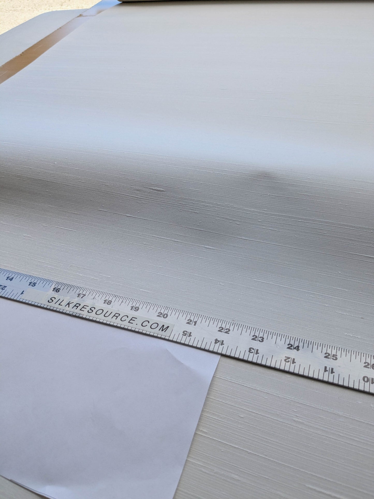 By yard Scalamandre Sagar Silk in Blanc Divine Silk Wallcovering in White Radiance from Netherland