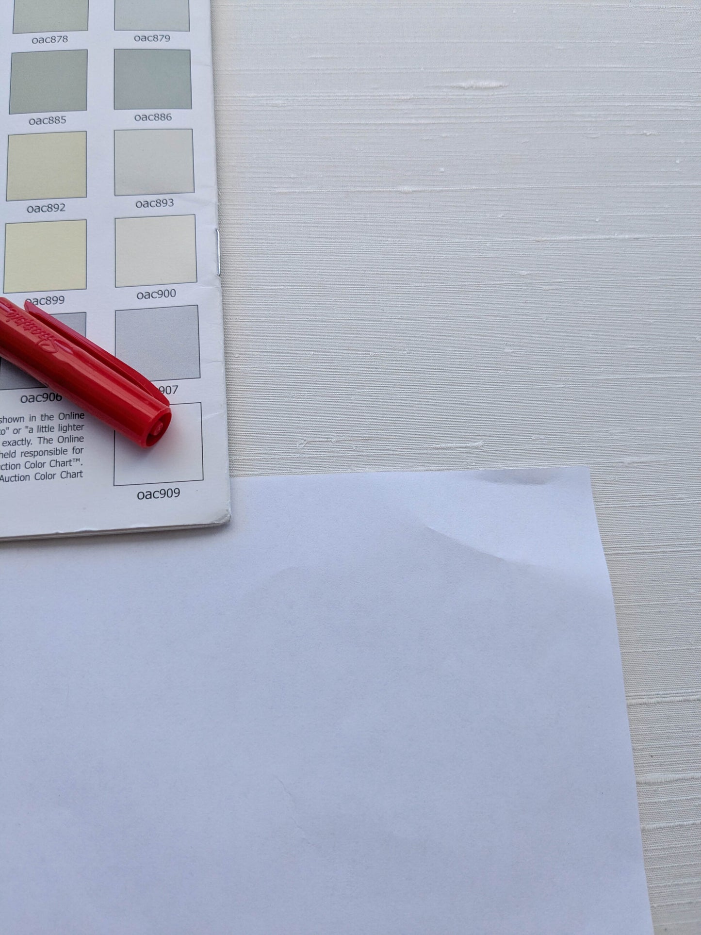 By yard Scalamandre Sagar Silk in Blanc Divine Silk Wallcovering in White Radiance from Netherland