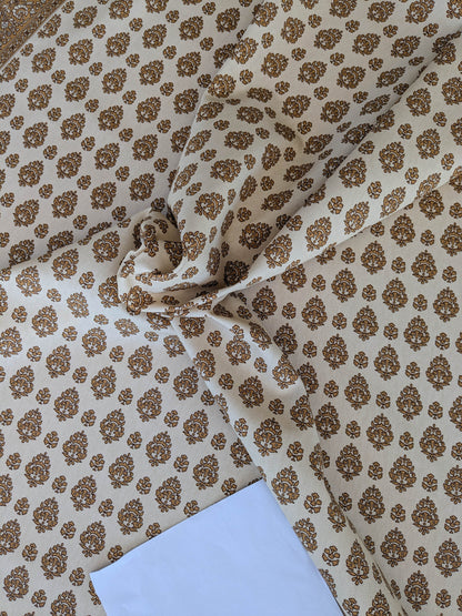 Scalamandre Oscar De La Renta Jaipur Crest Brown Earthy Gold Indian Linen Print with Border