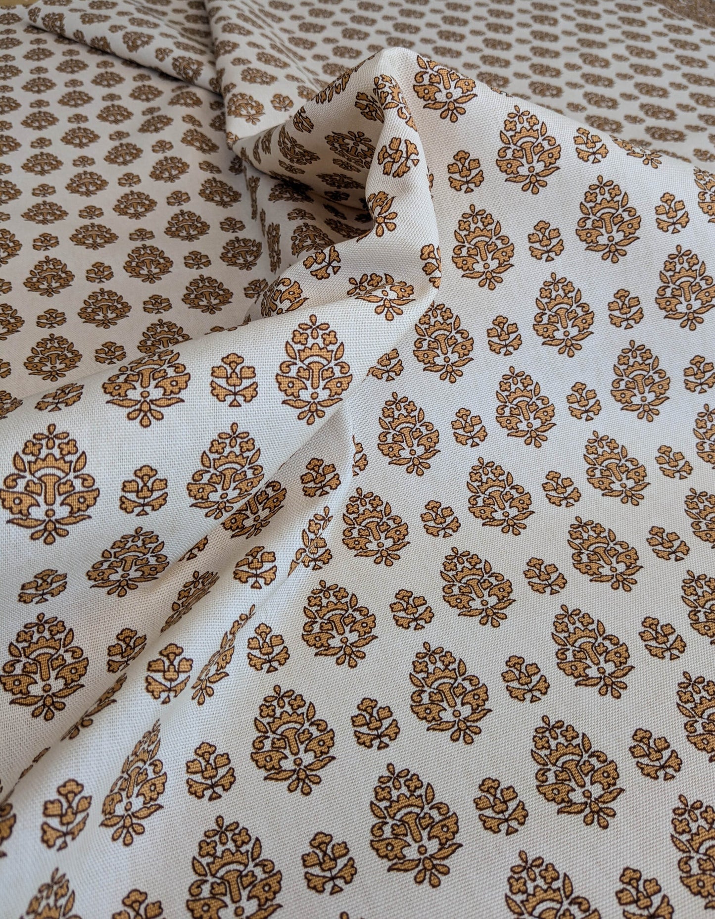 Scalamandre Oscar De La Renta Jaipur Crest Brown Earthy Gold Indian Linen Print with Border