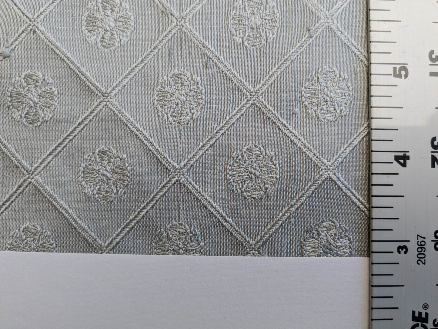By yard Scalamandre Grey Watkins Como Silk Seafog Light Gray Four -Leaf Clover Diamond Italian Silk Damask Lattice Crest Flora Serene MSRP USD428/y