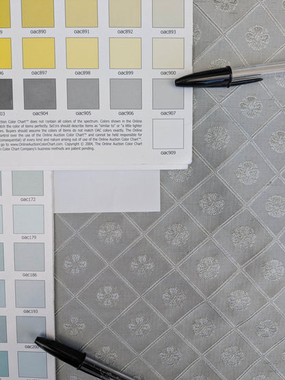 By yard Scalamandre Grey Watkins Como Silk Seafog Light Gray Four -Leaf Clover Diamond Italian Silk Damask Lattice Crest Flora Serene MSRP USD428/y