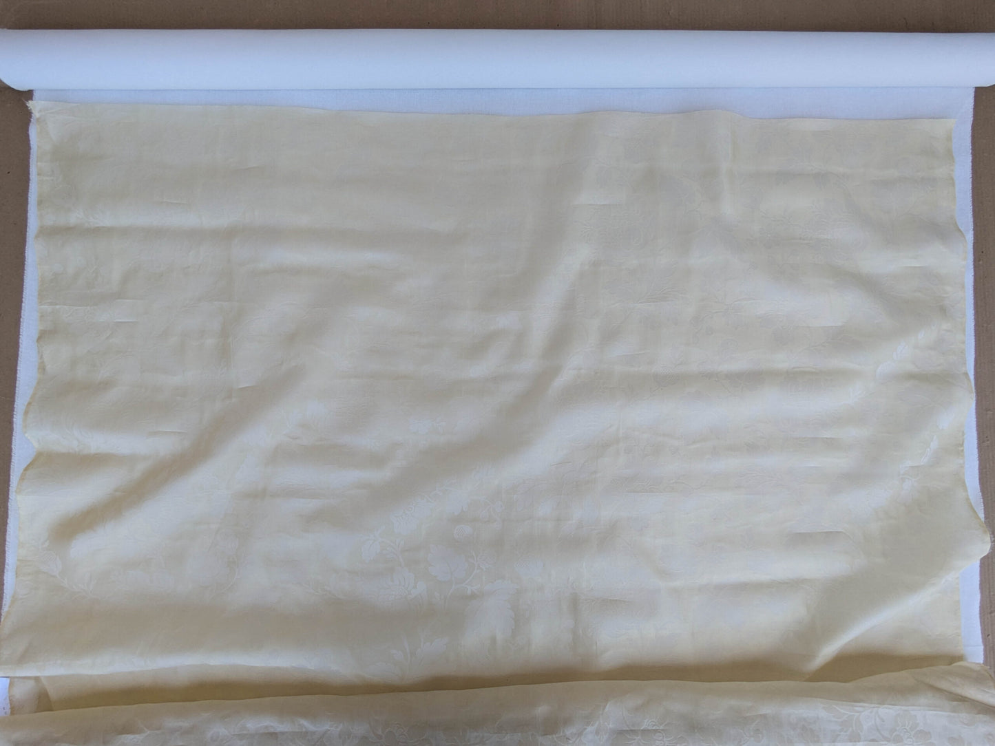BY Yard Lee Jofa 100% Silk Embossed Organza Damask "Roxboro" Creamy Butter Ivory Sheer MSRP USD 160/Y