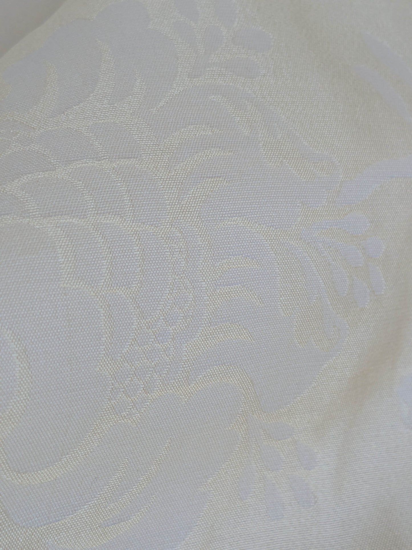 BY Yard Lee Jofa 100% Silk Embossed Organza Damask "Roxboro" Creamy Butter Ivory Sheer MSRP USD 160/Y