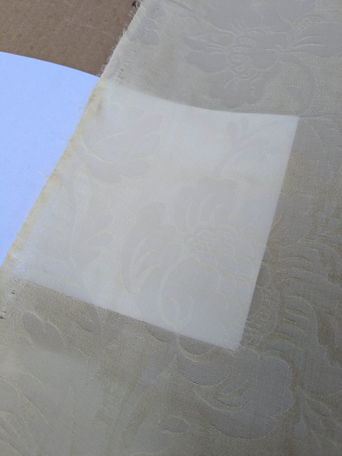 BY Yard Lee Jofa 100% Silk Embossed Organza Damask "Roxboro" Creamy Butter Ivory Sheer MSRP USD 160/Y
