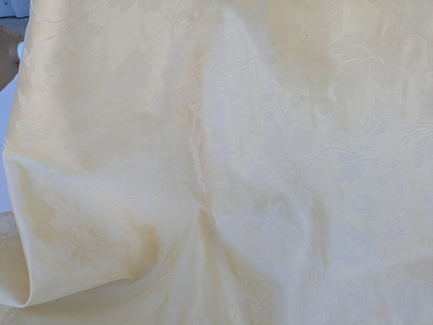 BY Yard Lee Jofa 100% Silk Embossed Organza Damask "Roxboro" Creamy Butter Ivory Sheer MSRP USD 160/Y