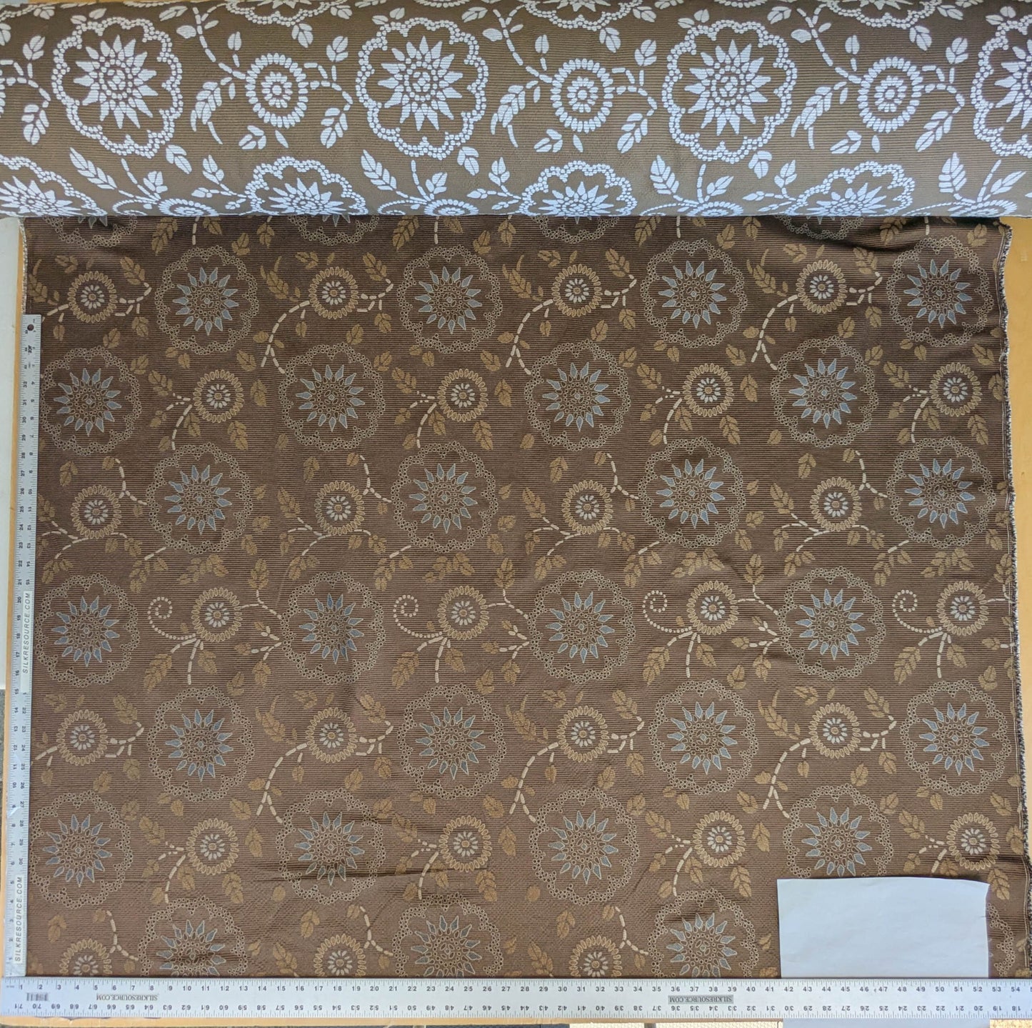 By Yard Scalamandre Kasumi Chocolate Brown Silk Lampas Kimono Daisy Flower Art Deco MSRP USD 276/Y