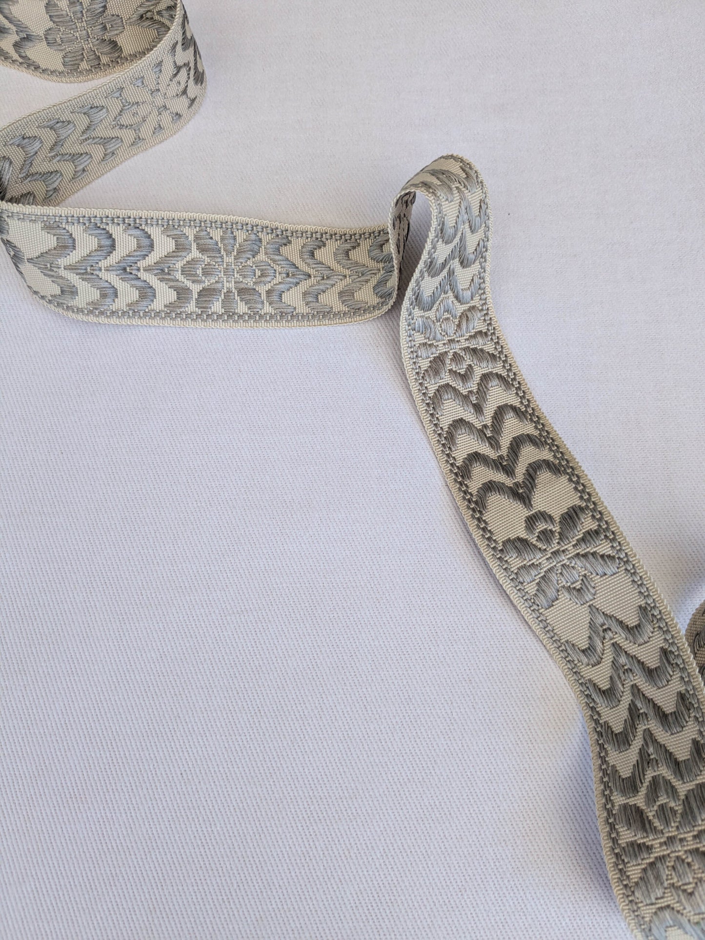 Scalamandre Trim Beauvais Silk Grey on Cream Botanical Foliage Medallion MSRP USD 98/y