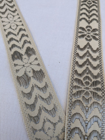 Scalamandre Trim Beauvais Silk Grey on Cream Botanical Foliage Medallion MSRP USD 98/y