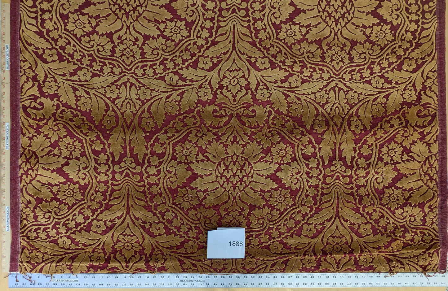 Venetian Velvet Cut Velvet Renaissance Medallion Lux Artichoke Red Gold