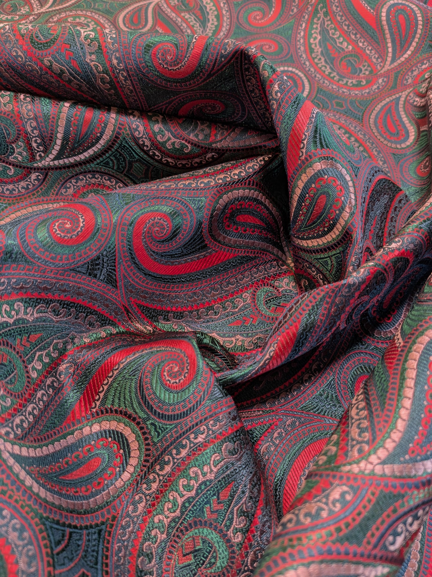 Scalamandre Proserpina Green Red Paisley Greek Goddess Persephone 100% Silk - By The Yard - MSRP USD 292/y