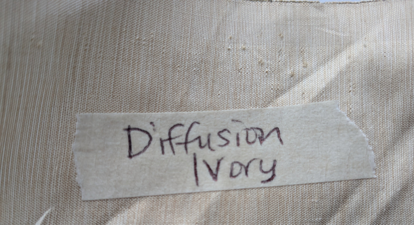 Scalamandre Hinson   Diffusion Taffeta Ivory Cream White Silk Solid Texture MSRP USD294/y