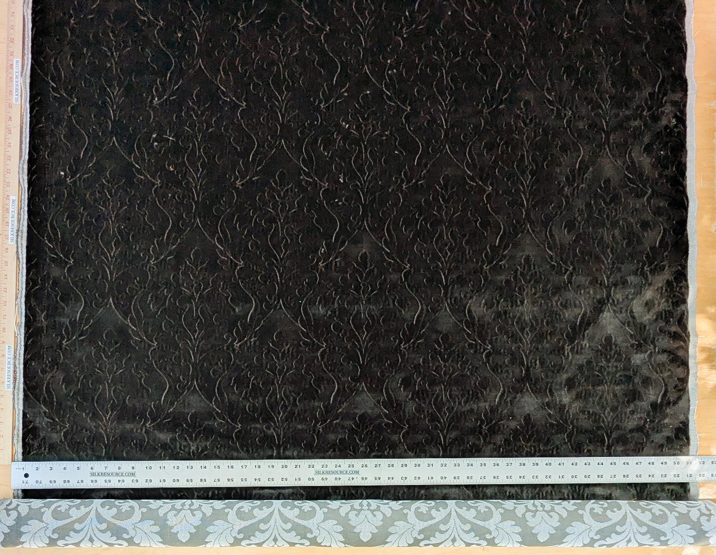 Palazzo Grassi Gaufrage Silk Velvet & Cut Velvet Olive Green Renaissance Damask MSRP $1000+/yard