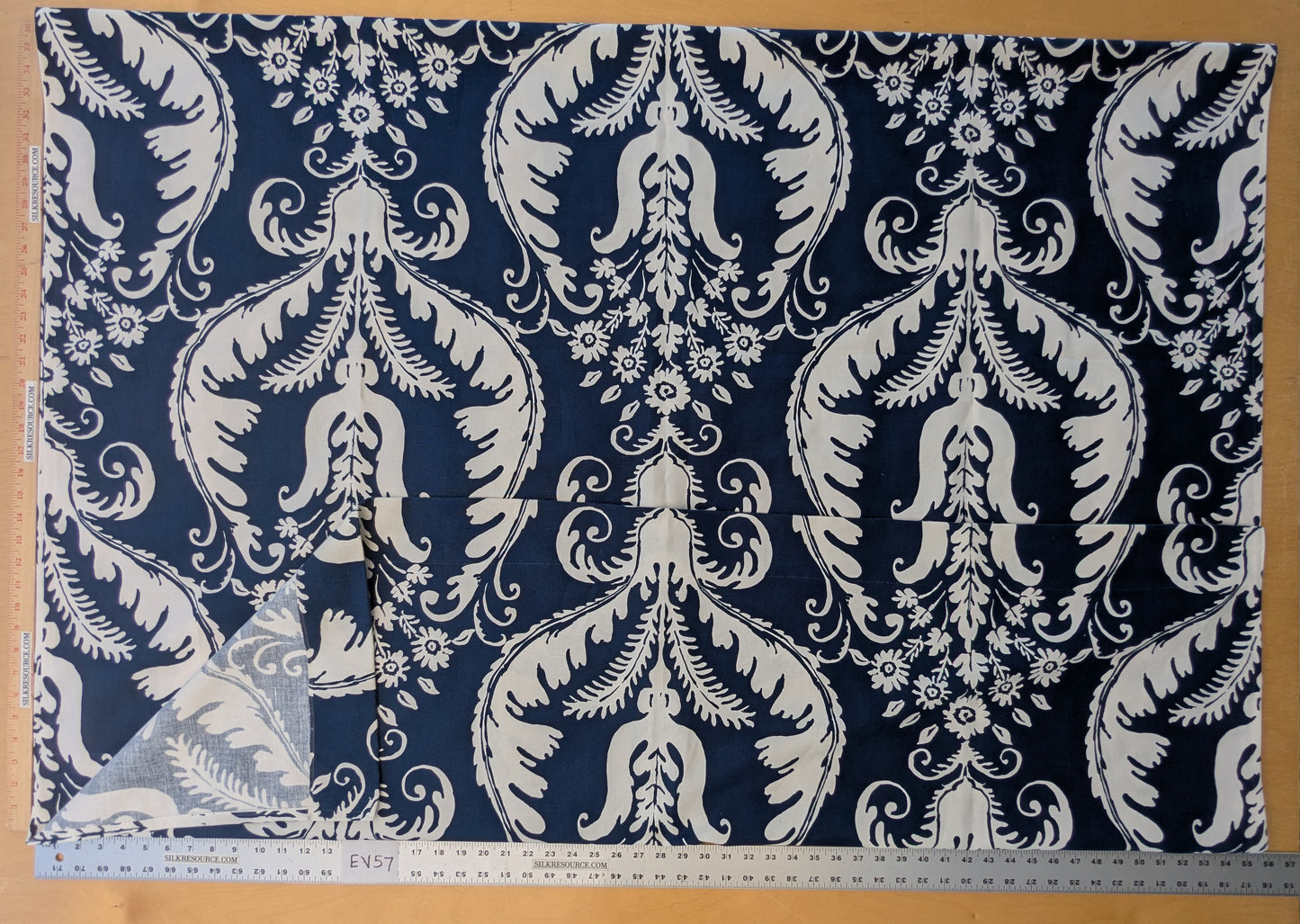 2.4 yards Scalamandre Primavera Linen Print Navy Blue White Cotton Damask Floral - MSRP USD 602/y