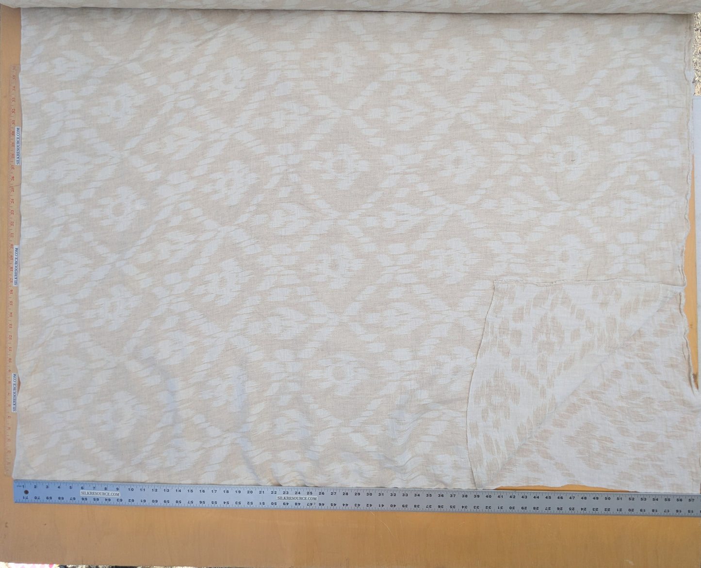 Scalamandre Malay Cream White Ikat Linen Reversible Diamond MSRP USD 332/y