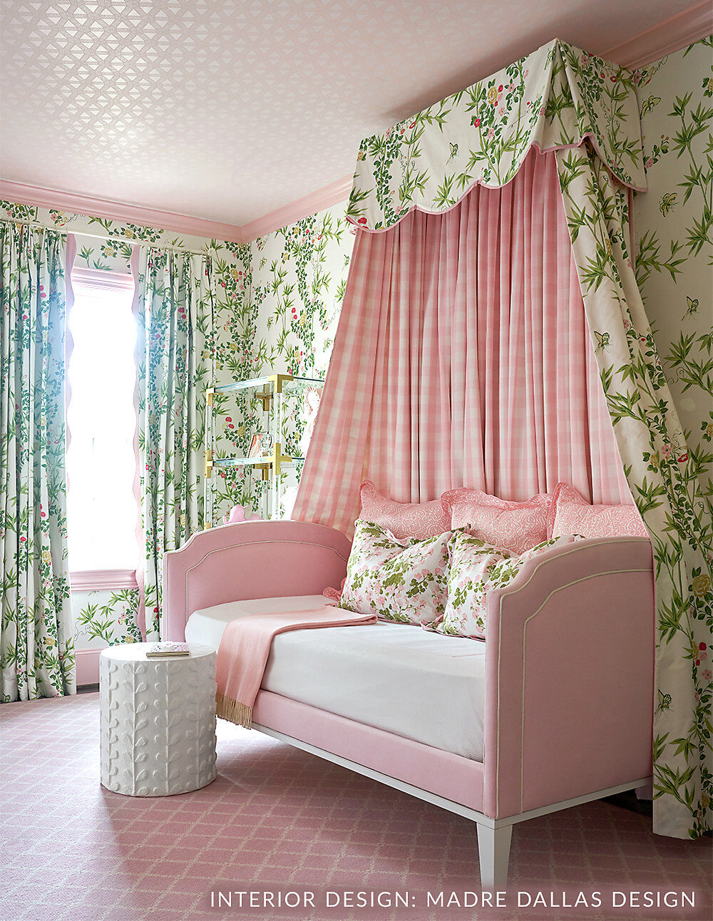 Scalamandre Jardin de Chine Print Spring Green Red White Cotton Bird Animal Botanical Foliage Chinoiserie Floral Bamboo Butterfly MSRP USD 388/y